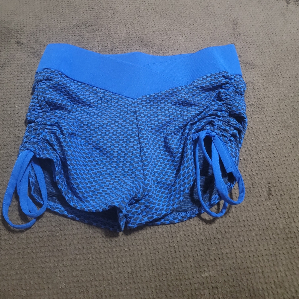 Booty lifting Shorts